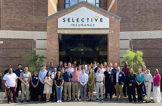 Select Trainees Selective Trainee Program - Early Careers for College Grads